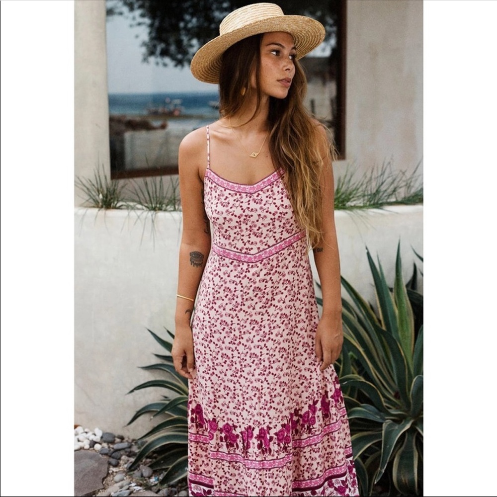 BOHEMIAN FLORAL PRINT MAXI DRESS - Picture 4 of 6